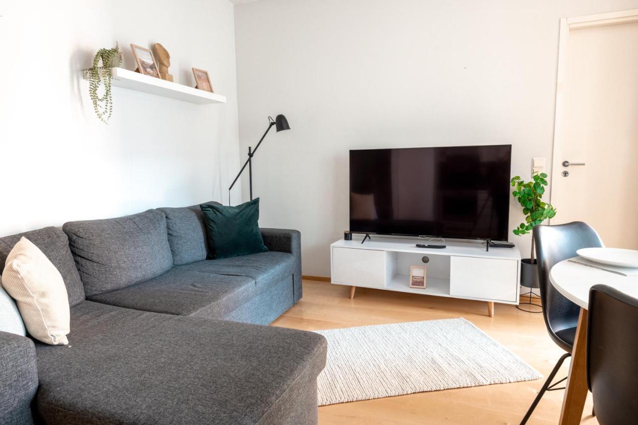 2Ndhomes Stylish 1Br Home With Balcony And Sauna In Kamppi Center ヘルシンキ エクステリア 写真